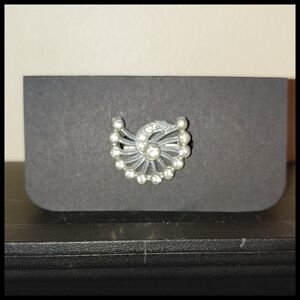 Vintage Rhinestone Burst Style Brooch